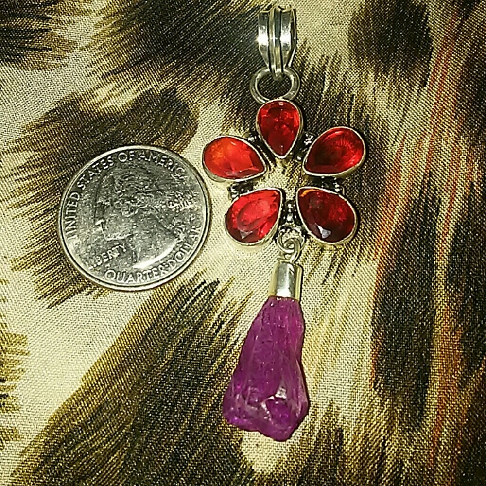 🌺💗GORGEOUS!/GARNET,REW,RUBY/Flower/PENDANT🌺💕 - Picture 6 of 8